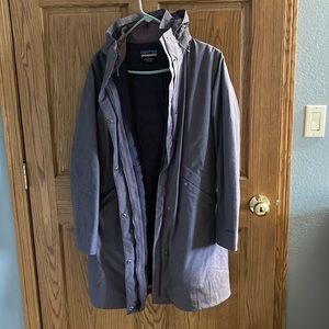 Patagonia large women’s winter coat. Purple worn less than 5 times